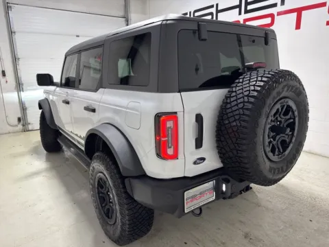 More photos of 2022 Ford Bronco Wildtrak at Fishers Imports - North East, IN