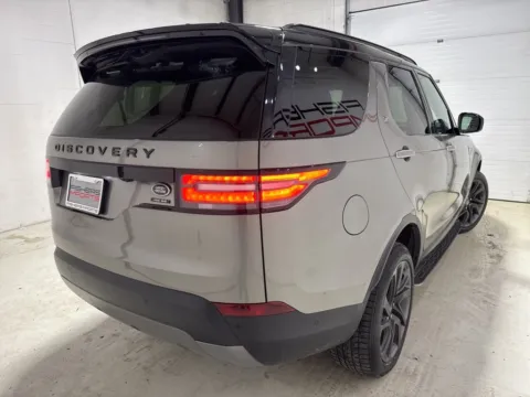 More photos of 2020 Land Rover Discovery HSE Luxury at Fishers Imports - North East, IN