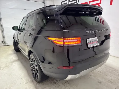 More photos of 2020 Land Rover Discovery HSE at Fishers Imports - North East, IN