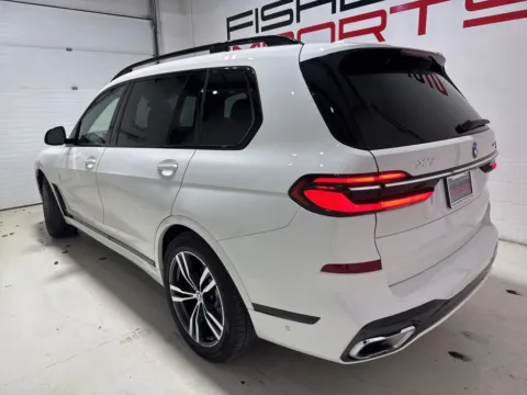 More photos of 2023 BMW X7 xDrive40i at Fishers Imports - North East, IN