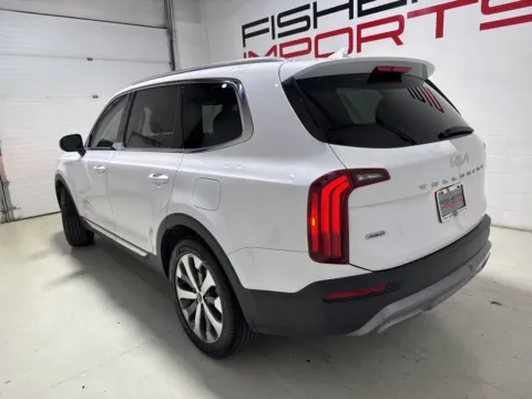 More photos of 2022 Kia Telluride EX at Fishers Imports - North East, IN