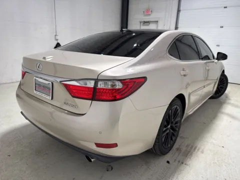 More photos of 2015 Lexus ES 350 at Fishers Imports - North East, IN