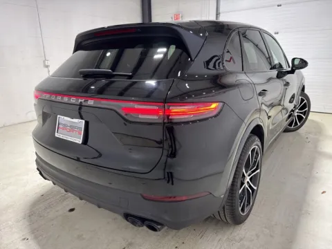 More photos of 2023 Porsche Cayenne E-Hybrid at Fishers Imports - North East, IN