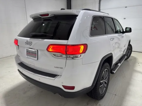 More photos of 2019 Jeep Grand Cherokee Limited at Fishers Imports - North East, IN