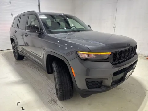 Another view of 2022 Jeep Grand Cherokee L Altitude for sale in Fishers, IN at Fishers Imports - North East