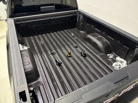 More photos of 2020 GMC Sierra 2500HD Denali at Fishers Imports - North East, IN