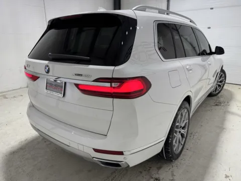 More photos of 2020 BMW X7 xDrive40i at Fishers Imports - North East, IN