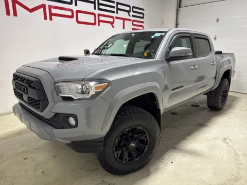 Photos of 2020 Toyota Tacoma TRD Sport for sale in Fishers, IN at Fishers Imports - North East
