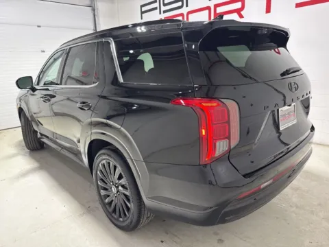 More photos of 2024 Hyundai Palisade Calligraphy Night Edition at Fishers Imports - North East, IN
