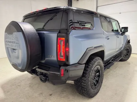 More photos of 2024 GMC Hummer EV SUV 3X at Fishers Imports - North East, IN