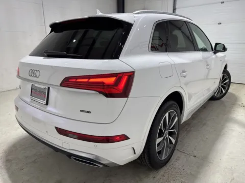 More photos of 2023 Audi Q5 45 S line Premium at Fishers Imports - North East, IN
