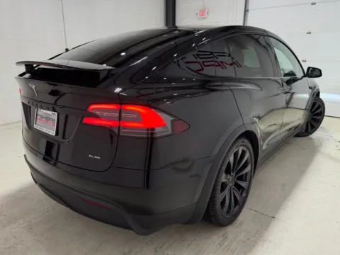 More photos of 2022 Tesla Model X Plaid at Fishers Imports - North East, IN