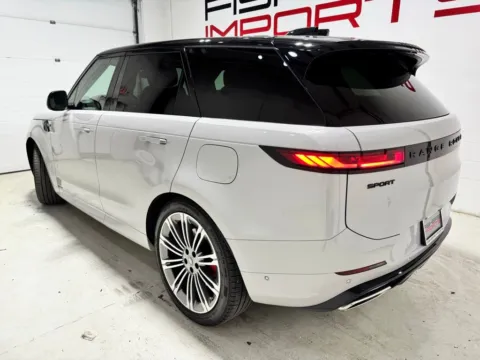 More photos of 2025 Land Rover Range Rover Sport Plug-in Hybrid Autobiography at Fishers Imports - North East, IN