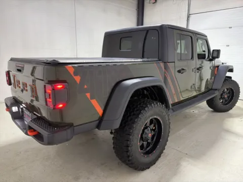 More photos of 2022 Jeep Gladiator Mojave at Fishers Imports - North East, IN