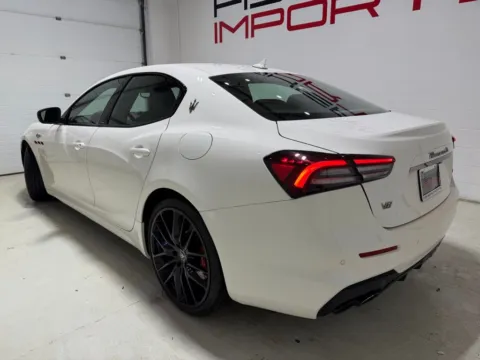 More photos of 2023 Maserati Ghibli Trofeo at Fishers Imports - North East, IN