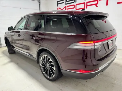 More photos of 2022 Lincoln Aviator Reserve at Fishers Imports - North East, IN