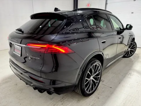 More photos of 2023 Maserati Grecale Modena at Fishers Imports - North East, IN
