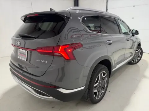 More photos of 2023 Hyundai Santa Fe Hybrid Limited at Fishers Imports - North East, IN