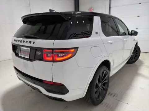 More photos of 2021 Land Rover Discovery Sport SE R-Dynamic at Fishers Imports - North East, IN