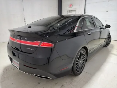 More photos of 2018 Lincoln MKZ Reserve at Fishers Imports - North East, IN