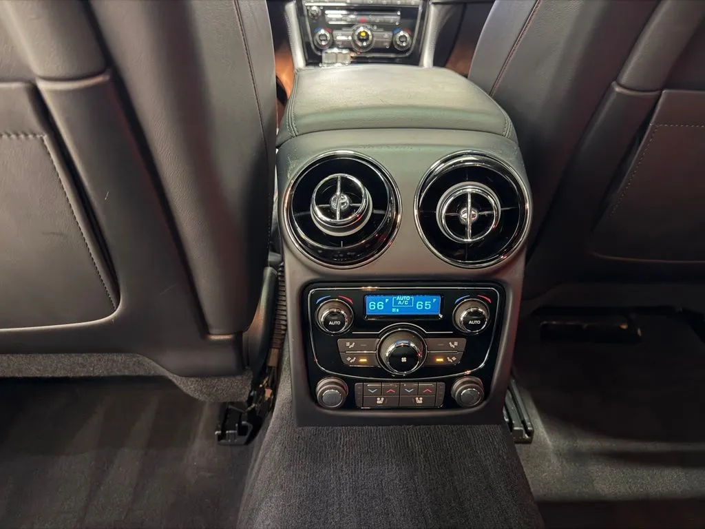 2016 Jaguar XJ R - Photo 34