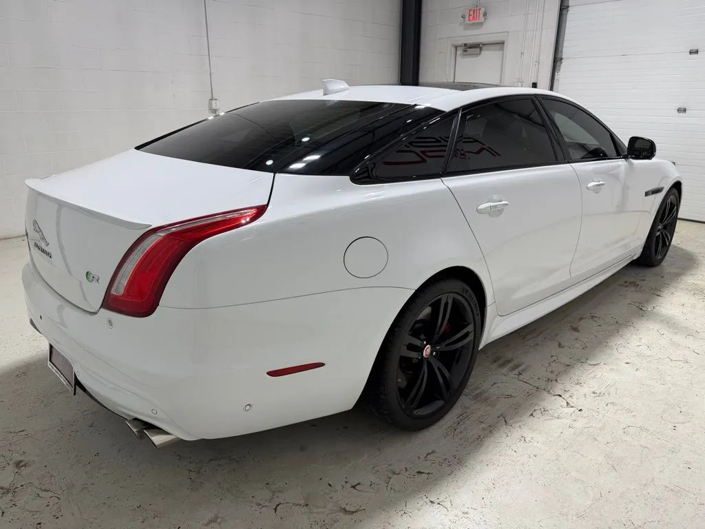 2016 Jaguar XJ R - Photo 8