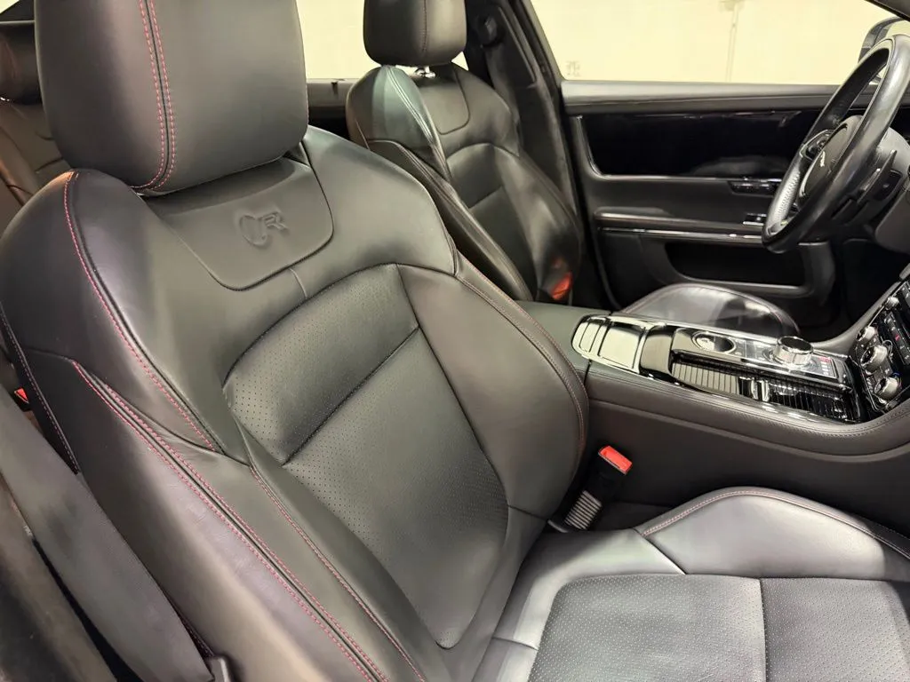 2016 Jaguar XJ R - Photo 47