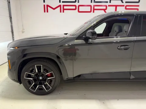 More photos of 2023 BMW XM at Fishers Imports - North East, IN