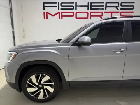 More photos of 2024 Volkswagen Atlas 2.0T SE w/Technology at Fishers Imports - North East, IN