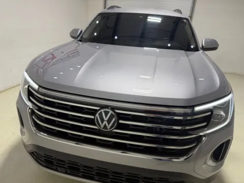 More photos of 2024 Volkswagen Atlas 2.0T SE w/Technology at Fishers Imports - North East, IN