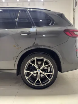 More photos of 2022 BMW X5 xDrive40i at Fishers Imports - North East, IN
