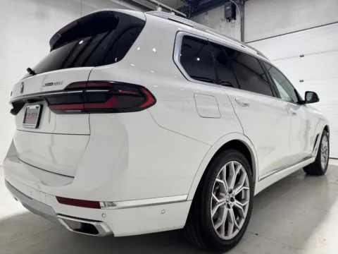 More photos of 2023 BMW X7 xDrive40i at Fishers Imports - North East, IN