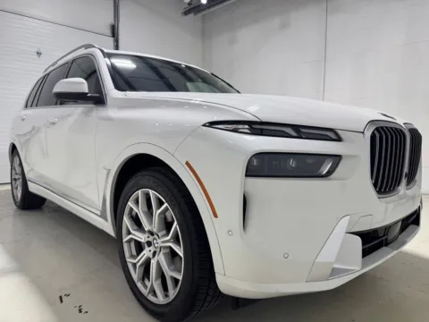 More photos of 2023 BMW X7 xDrive40i at Fishers Imports - North East, IN