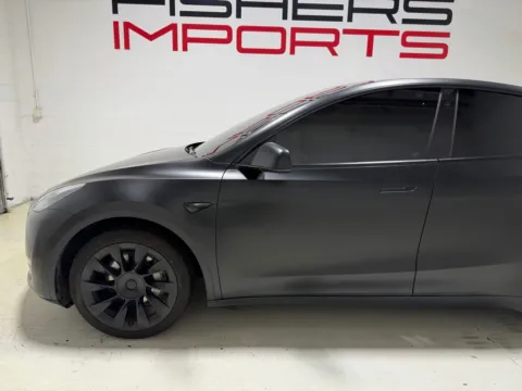 More photos of 2021 Tesla Model Y Long Range at Fishers Imports - North East, IN