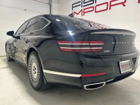 More photos of 2022 Genesis G80 2.5T at Fishers Imports - North East, IN