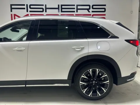 More photos of 2024 Mazda CX-90 PHEV Premium at Fishers Imports - North East, IN