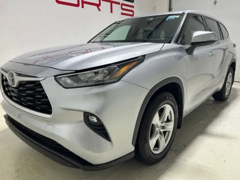Photos of 2020 Toyota Highlander LE for sale in Fishers, IN at Fishers Imports - North East