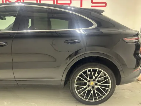 More photos of 2022 Porsche Cayenne Coupe at Fishers Imports - North East, IN