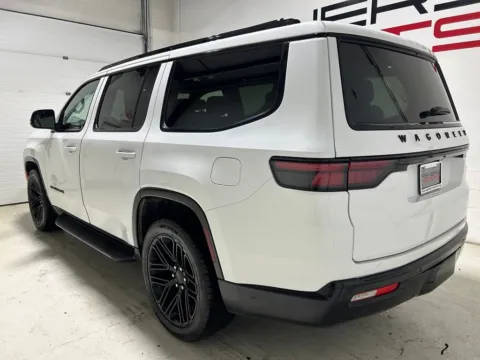More photos of 2024 Jeep Wagoneer Series II at Fishers Imports - North East, IN