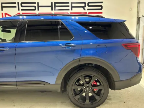 More photos of 2021 Ford Explorer ST at Fishers Imports - North East, IN