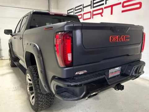 More photos of 2021 GMC Sierra 1500 SLT at Fishers Imports - North East, IN