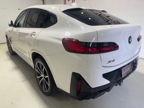 More photos of 2022 BMW X4 xDrive30i at Fishers Imports - North East, IN