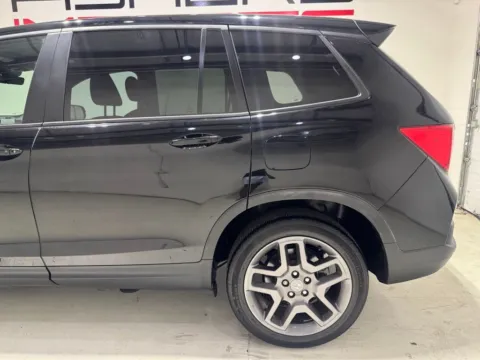 More photos of 2022 Honda Passport EX-L at Fishers Imports - North East, IN