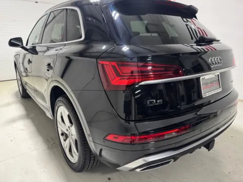 More photos of 2023 Audi Q5 45 S line Prestige at Fishers Imports - North East, IN