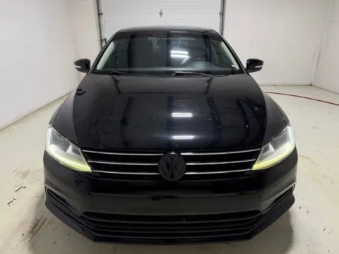 More photos of 2017 Volkswagen Jetta 1.4T SE at Fishers Imports - North East, IN