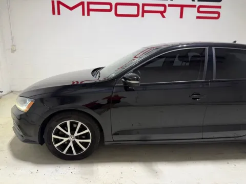 More photos of 2017 Volkswagen Jetta 1.4T SE at Fishers Imports - North East, IN