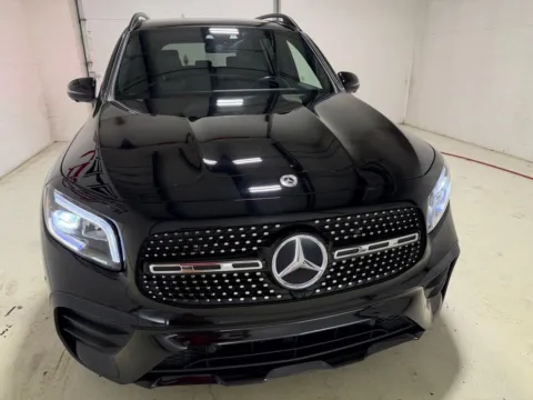 More photos of 2023 Mercedes-Benz GLB 250 at Fishers Imports - North East, IN