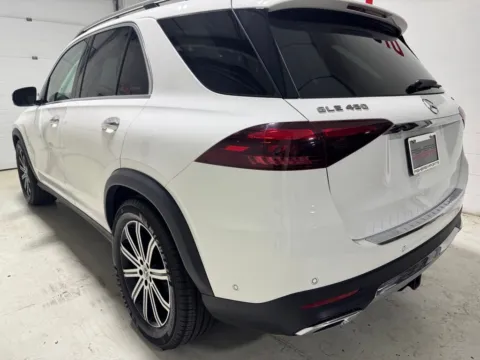 More photos of 2024 Mercedes-Benz GLE 450 at Fishers Imports - North East, IN