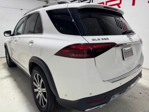 More photos of 2024 Mercedes-Benz GLE 350 at Fishers Imports - North East, IN