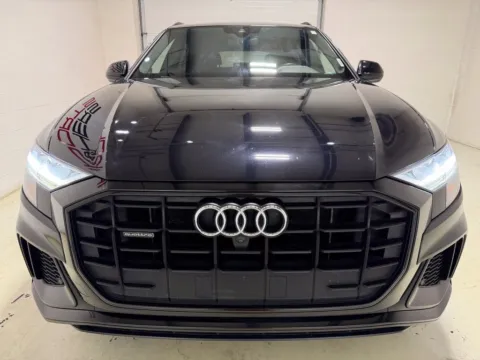 More photos of 2019 Audi Q8 quattro Progressiv 55 TFSI at Fishers Imports - North East, IN